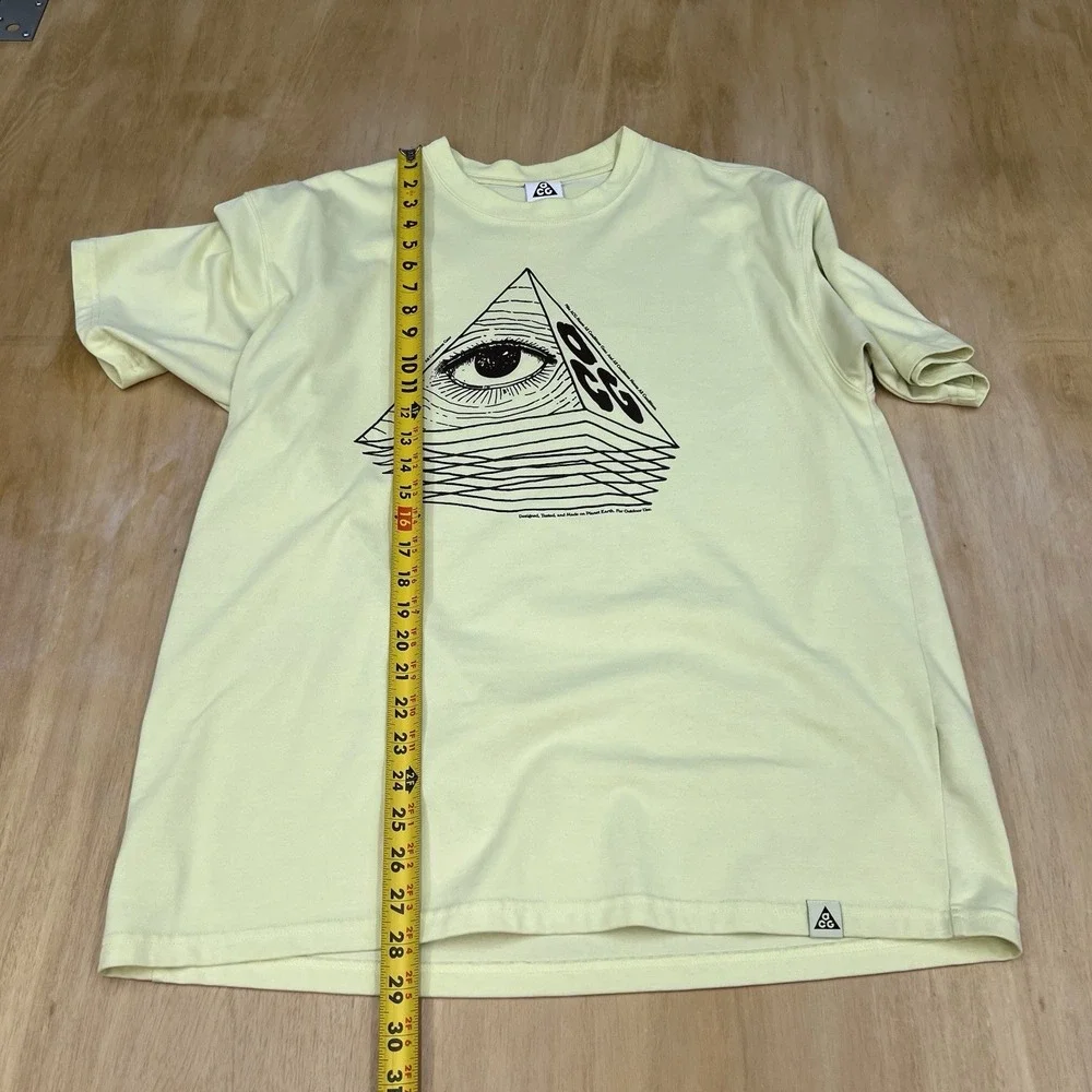 Nike ACG Dri-Fit Tee T-Shirt Mens Sz Medium Yellow